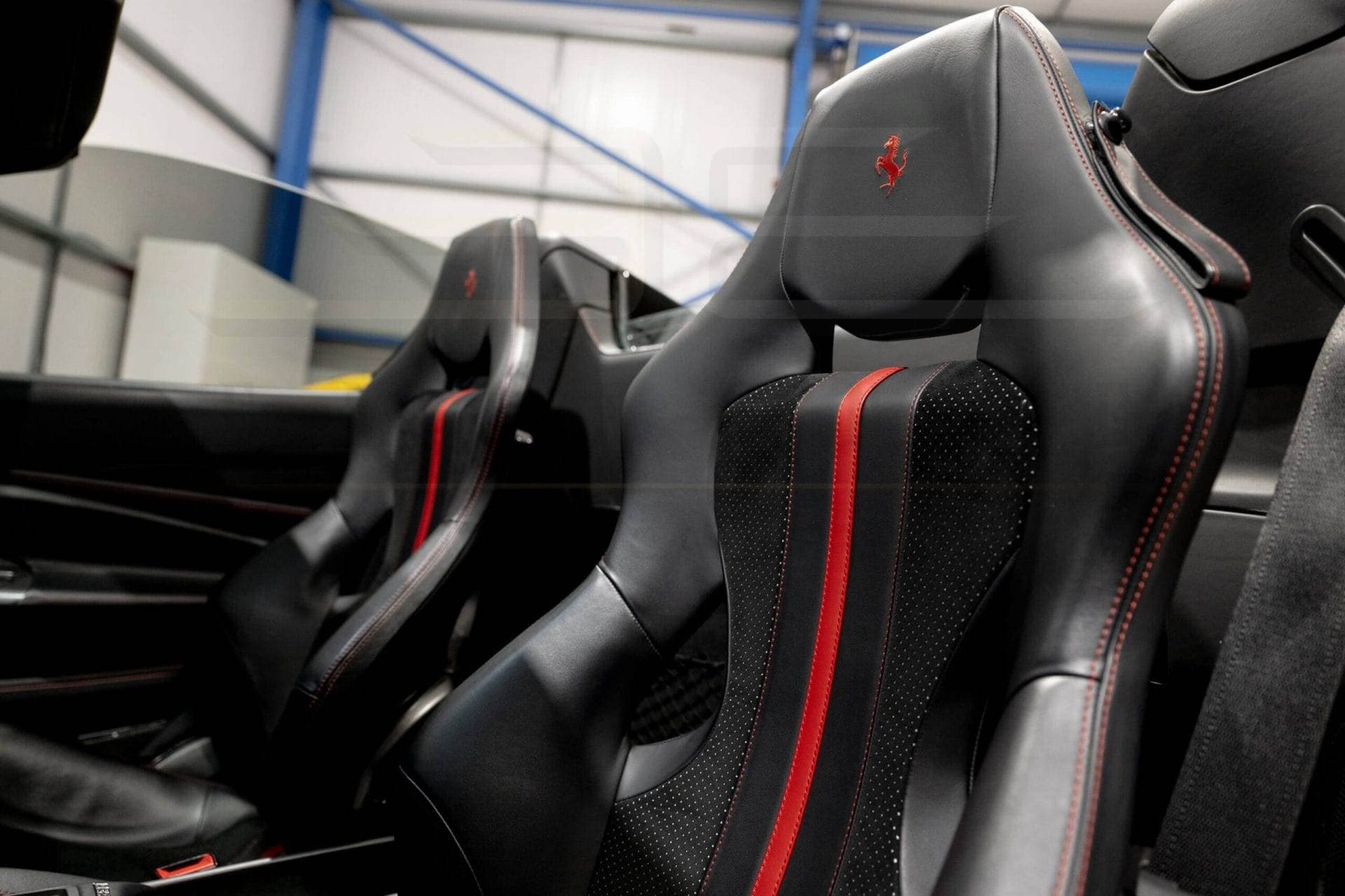 Ferrari F8 Spider detail