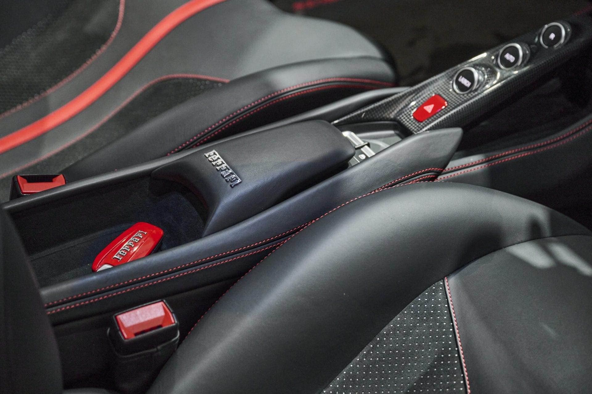 Ferrari F8 Tributo detail