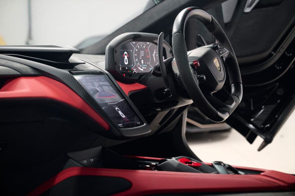 Lamborghini Revuelto detail