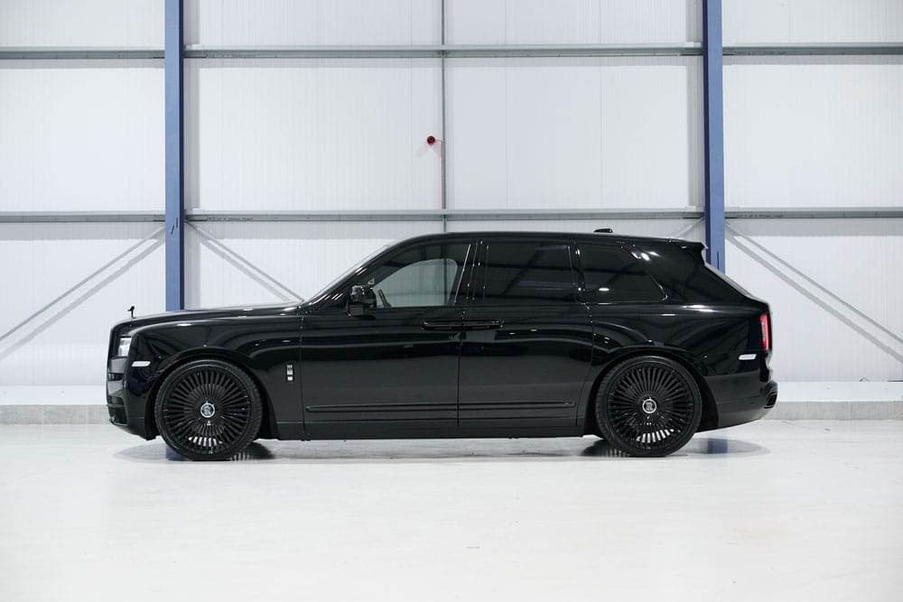 Rolls-Royce Cullinan Black